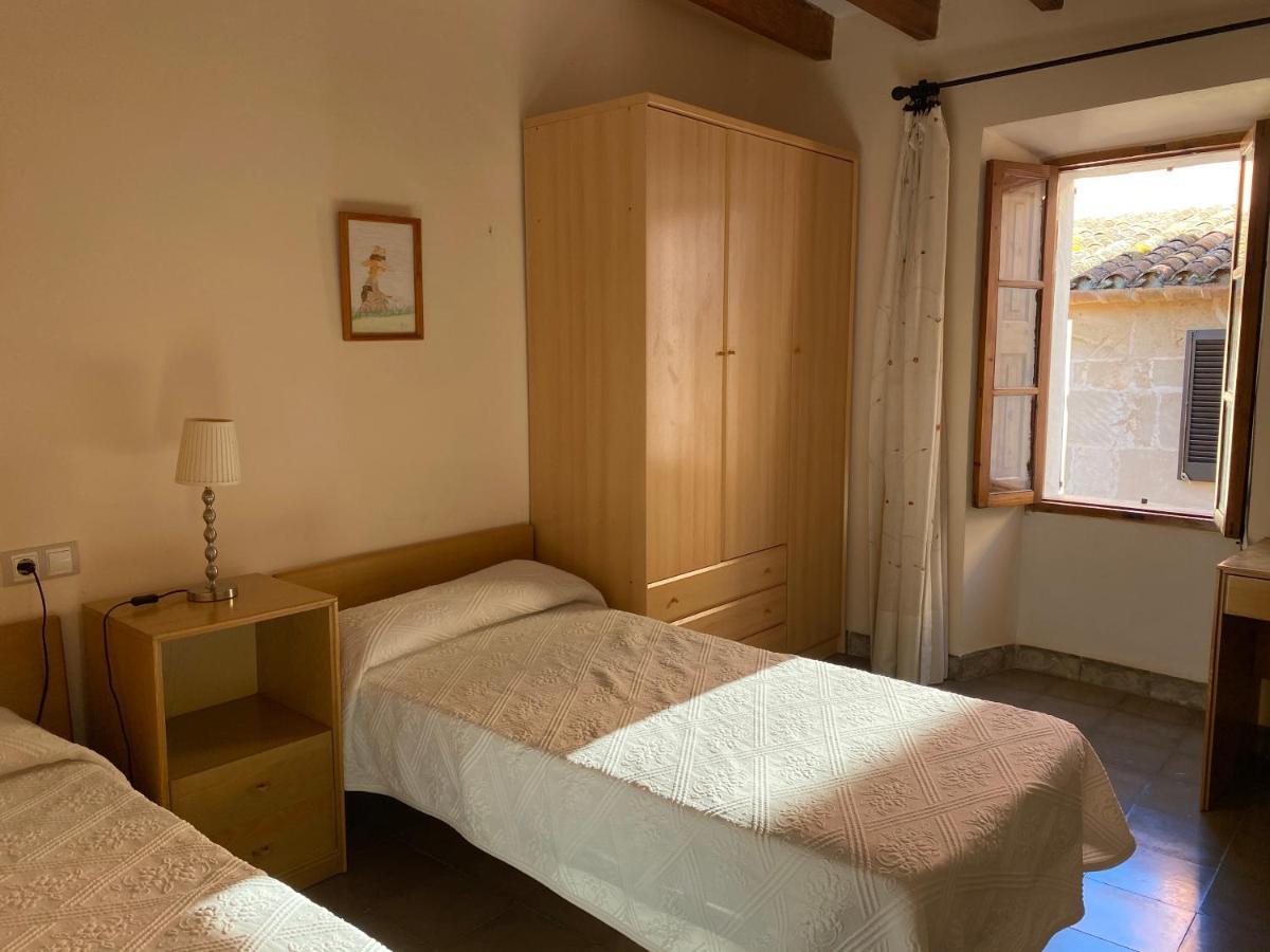 Casa en el centro de Pollensa, a 10 metros de la escalinata del calvario, para 6 personas, con wifi y A.C Exterior foto