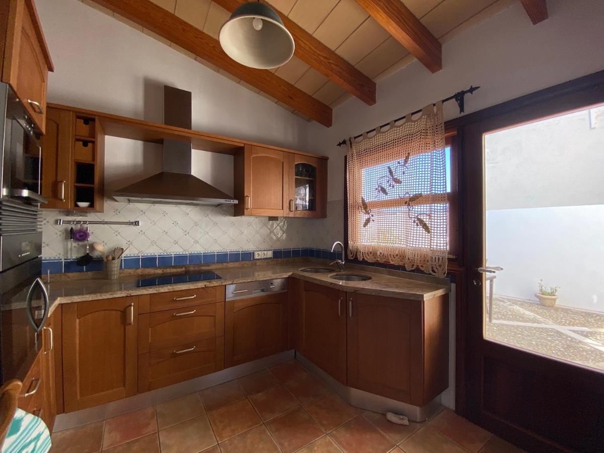 Casa en el centro de Pollensa, a 10 metros de la escalinata del calvario, para 6 personas, con wifi y A.C Exterior foto