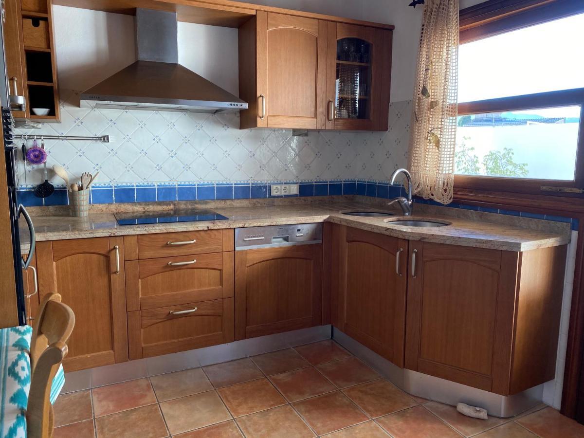 Casa en el centro de Pollensa, a 10 metros de la escalinata del calvario, para 6 personas, con wifi y A.C Exterior foto